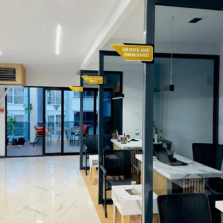Aparthotel Yusra 2*