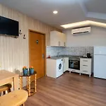 Yusra Apart-hotel 4*