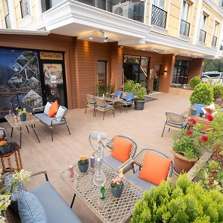 Yusra Τραμπζόν